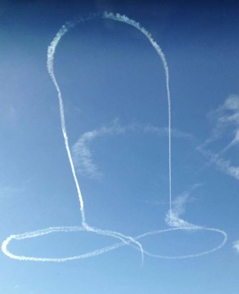 Datei:Penis Chemtrail.jpg